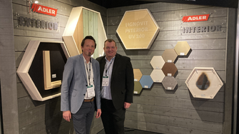 Christian Laucher (li.) und Manfred Höfurthner empfingen die Gäste am ADLER-Stand.  | © ADLER