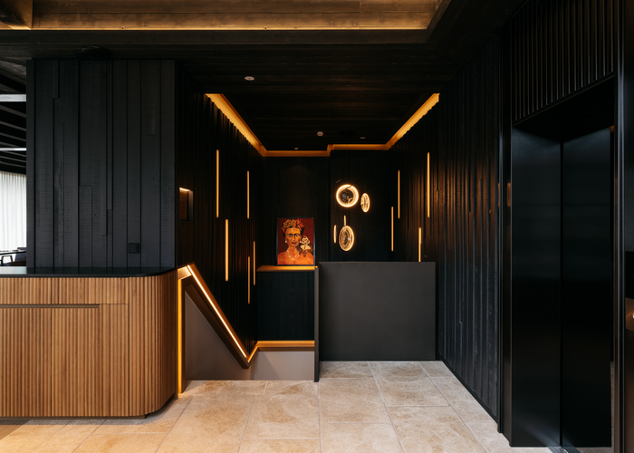 Alle Bereiche des Hotels sind in einem spannenden Mix aus modernem Design und Vintage-Ästhetik gestaltet. | © Refugium Lunz / Gregor Hofbauer