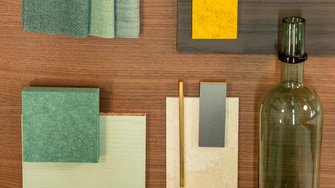 Mit den Woodboards liefert ADLER auf der Messe Interzum ansprechende Anregungen zu Material- und Farbkombinationen.  | © ADLER